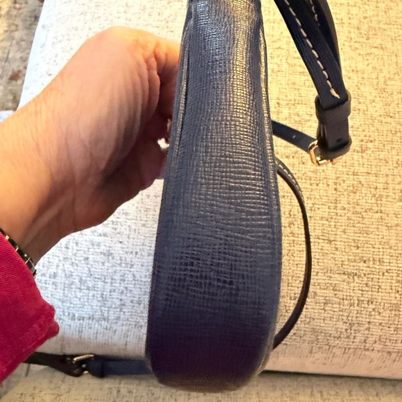 Dooney & Bourke Dark Blue Leather Crossbody Bag EUC 5x81/2 - Picture 9 of 14